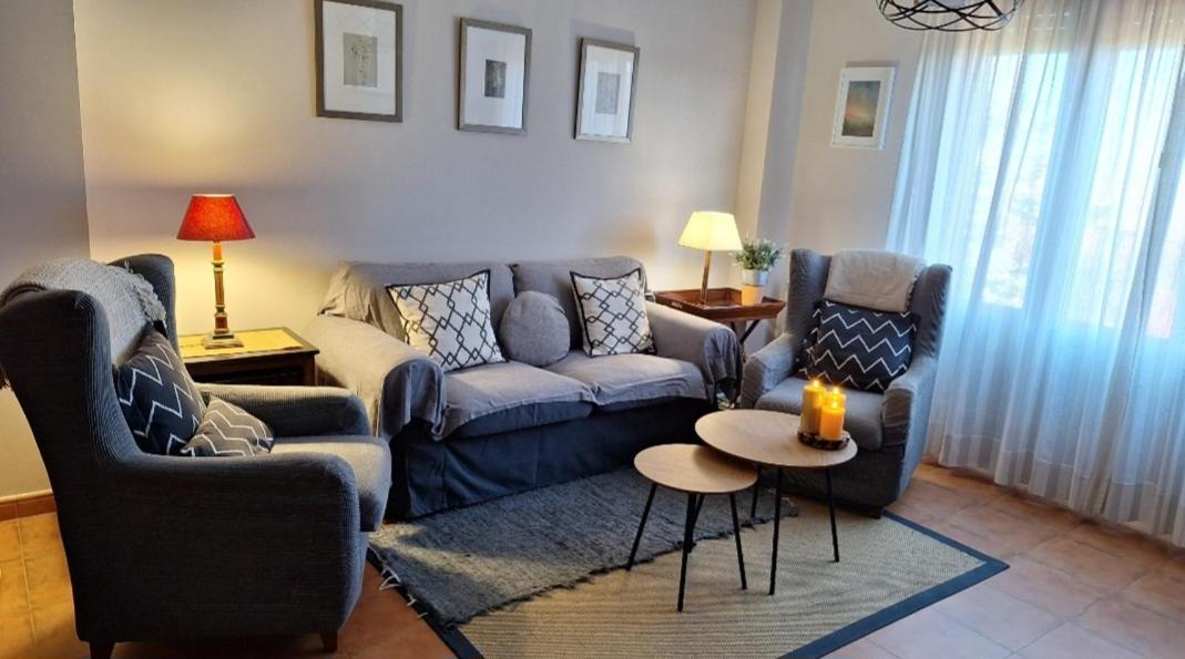 Con Jardin Entre Golf Y Monte - Cerca Logrono Sojuela